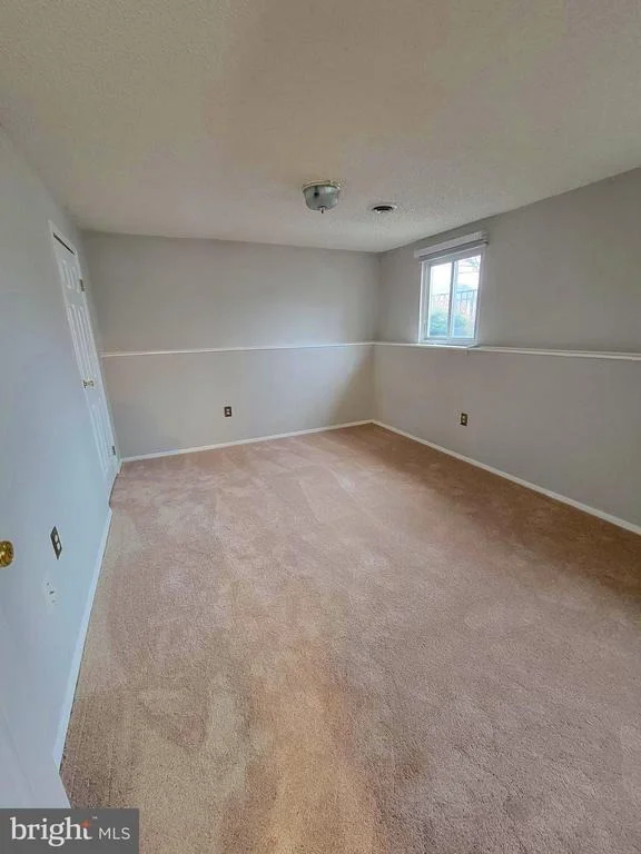 Photo of 1826 MILLSTREAM DRIVE