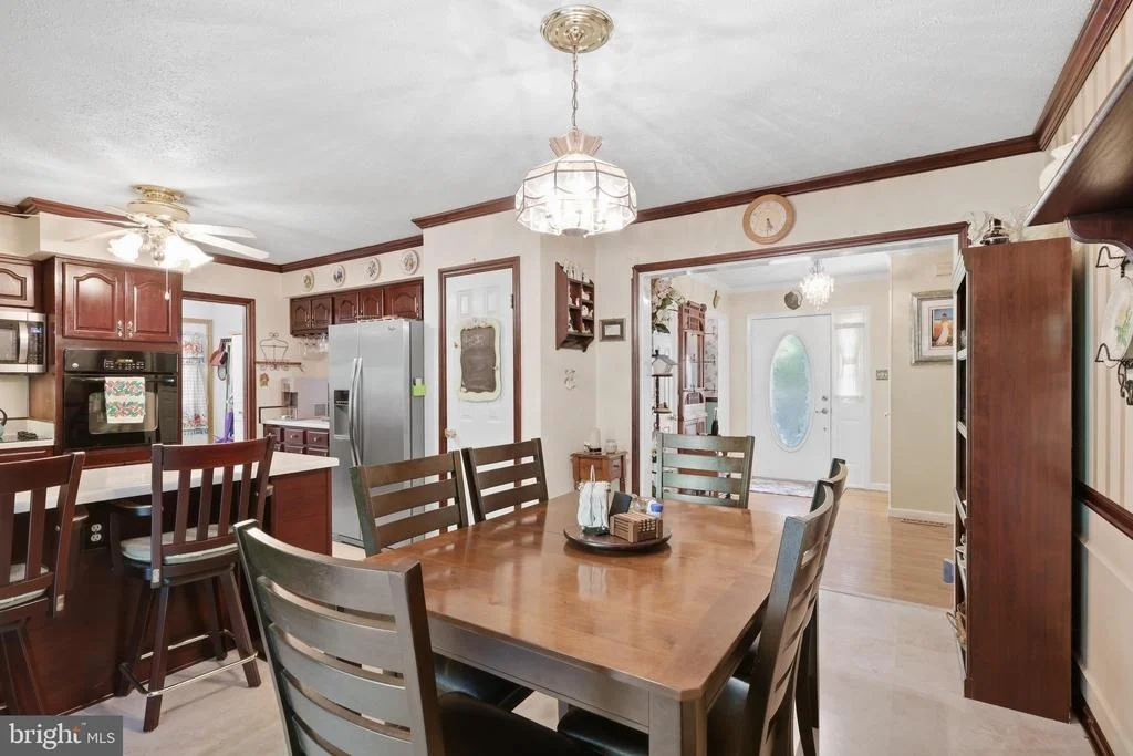 Photo of 24 SYDNEY CIRCLE
