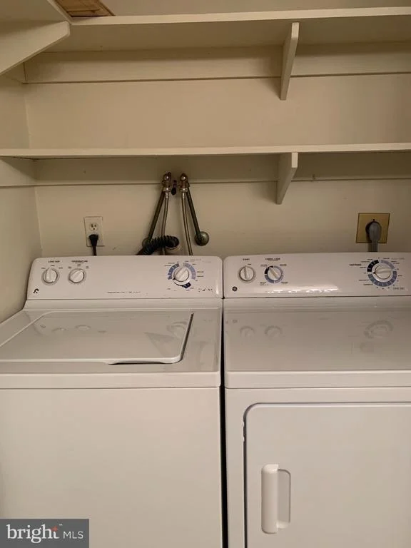 Photo of Unit 80A at 3300 GLENEAGLES DRIVE