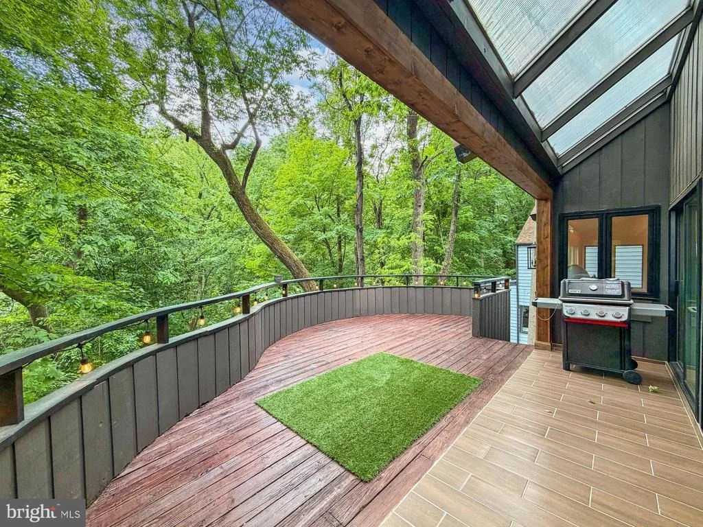 Photo of 2603 KLINGLE ROAD NW