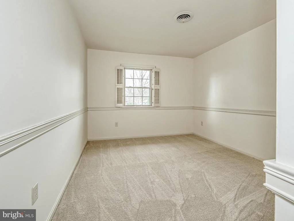 Photo of 10 KLINE BOULEVARD