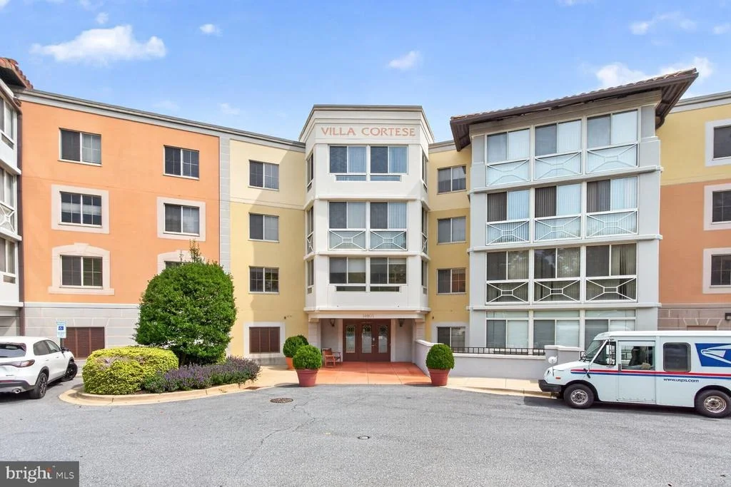 Photo of Unit 311 at 14801 PENNFIELD CIRCLE