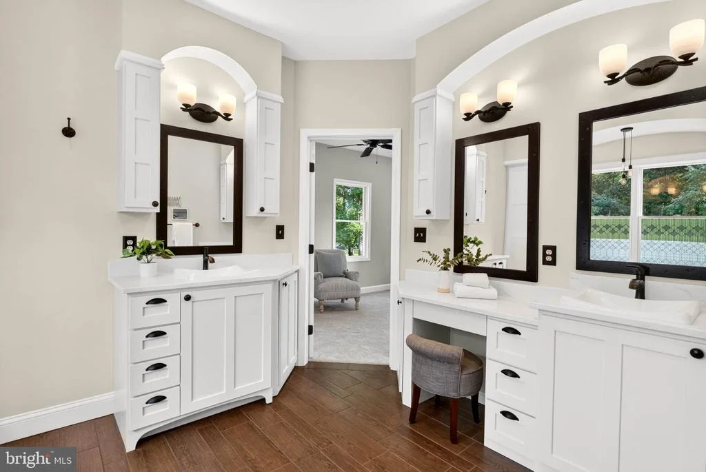 Photo of 4294 WOLF HILL DRIVE