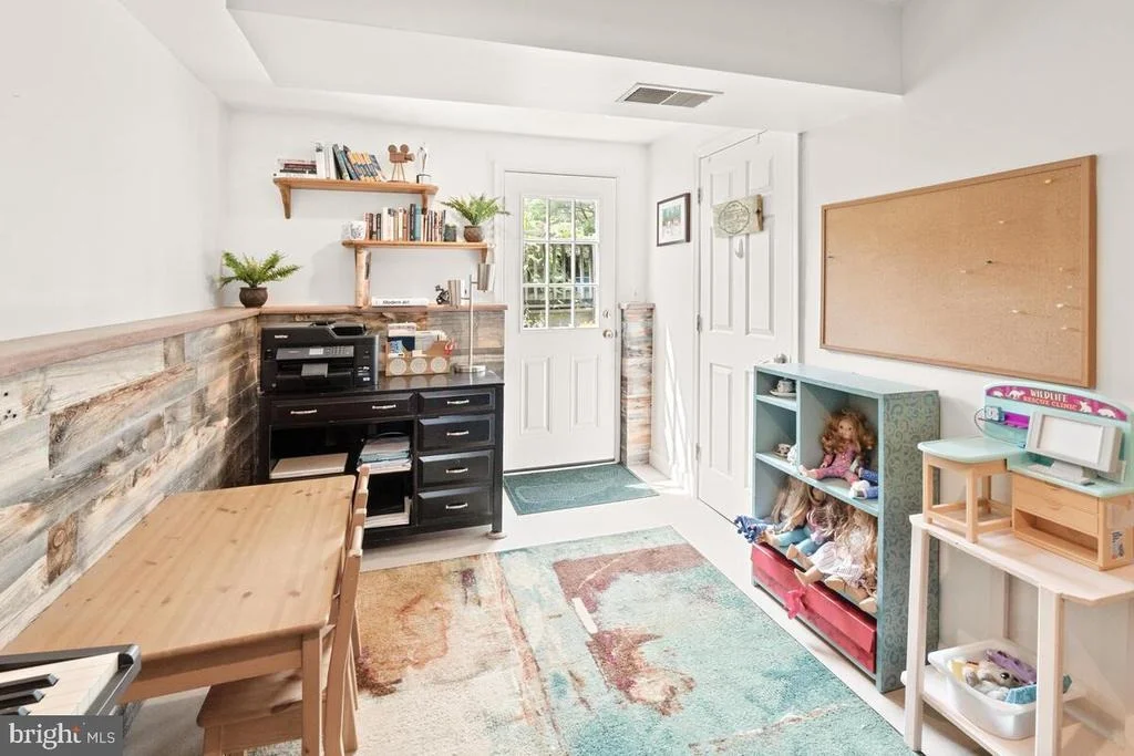 Photo of 7090 JASPER DRIVE