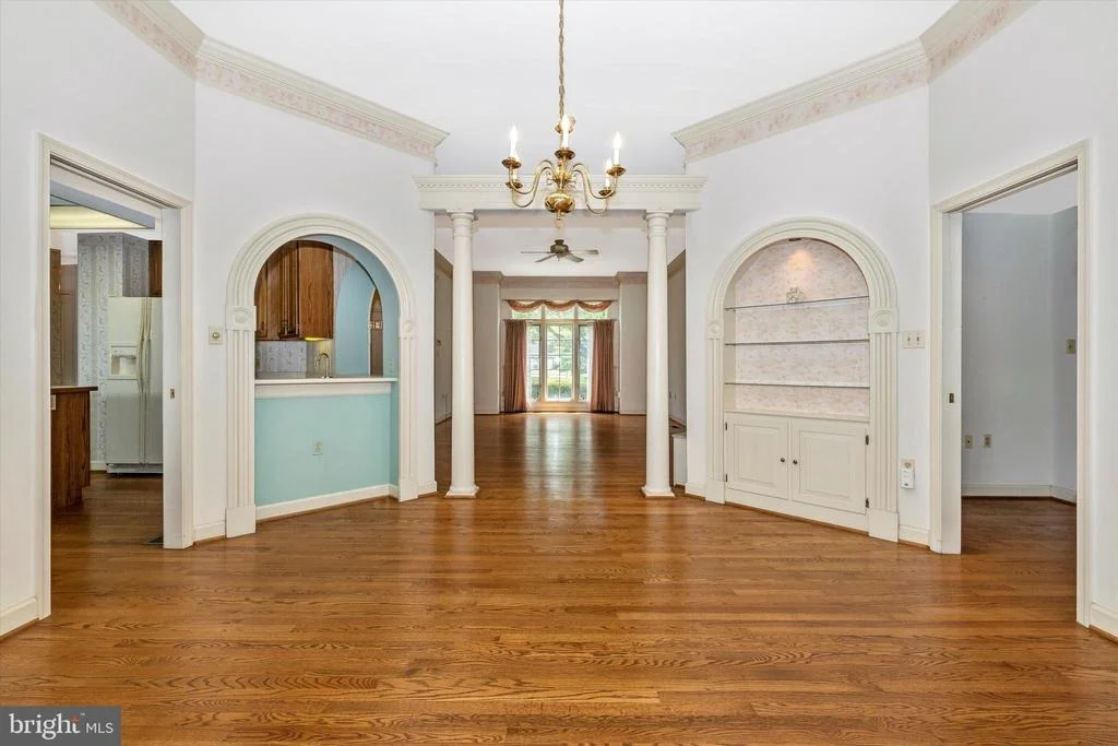 Photo of 827 DUNBROOKE COURT