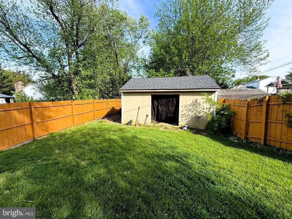 Photo of 1205 GREYSTONE ROAD