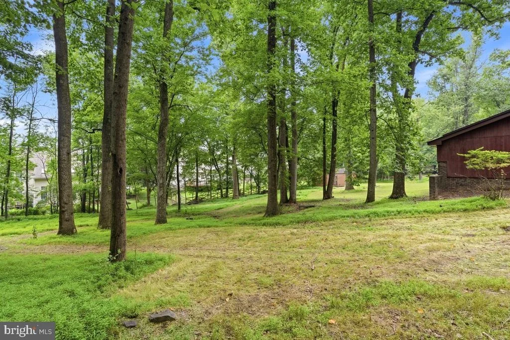 Photo of 6422 QUINN ROAD