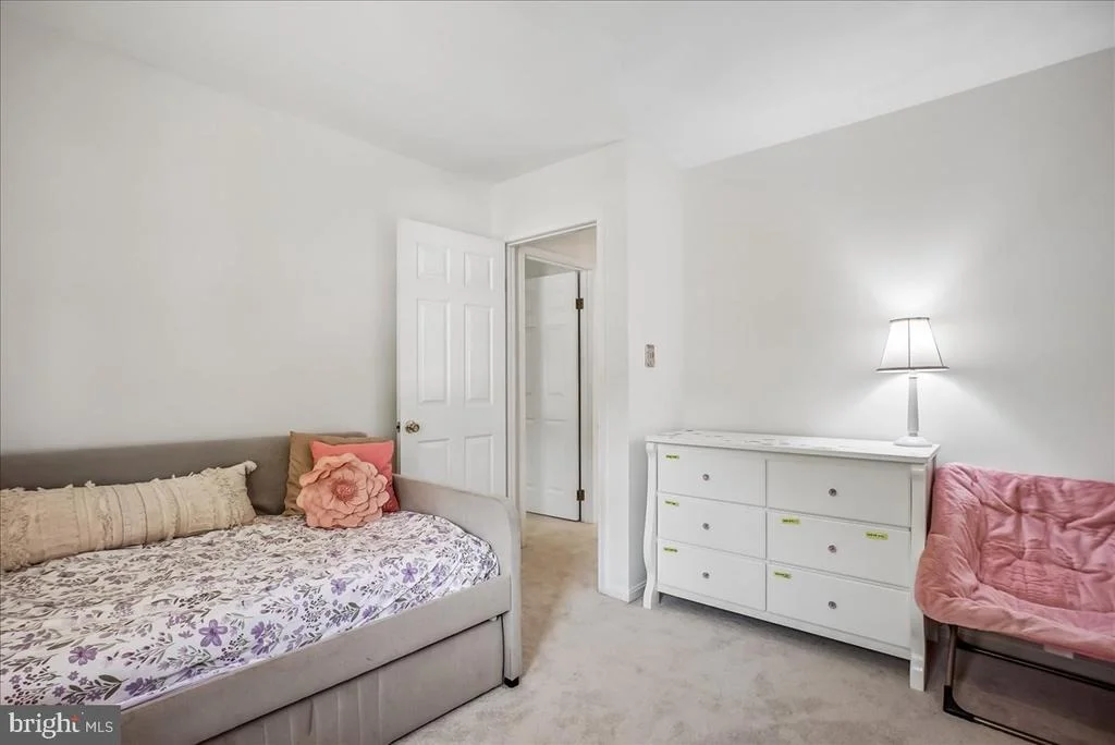 Photo of 9357 CHESTNUT KNOLLS DRIVE