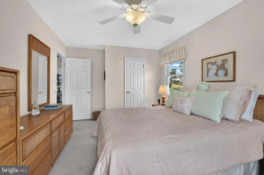 Photo of 18029 LAFAYETTE DRIVE
