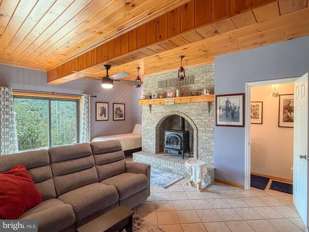 Photo of 5869 MILLIGANS COVE ROAD