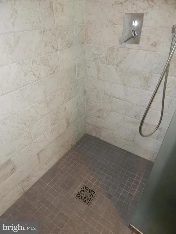 Photo of 512 ELLSWORTH DRIVE