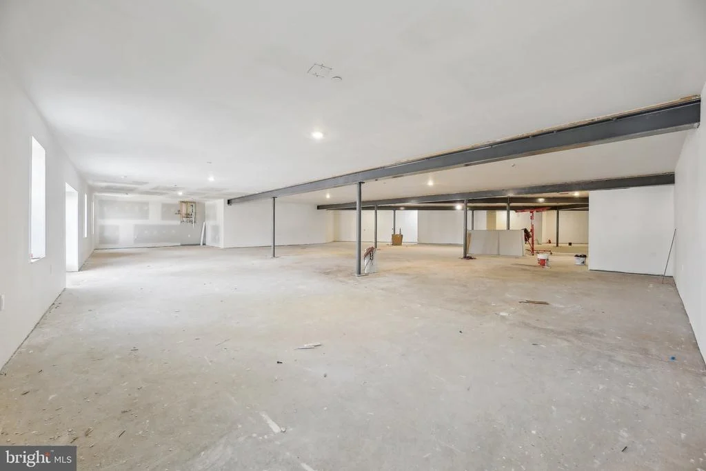 Photo of 8325 GROVE ANGLE ROAD