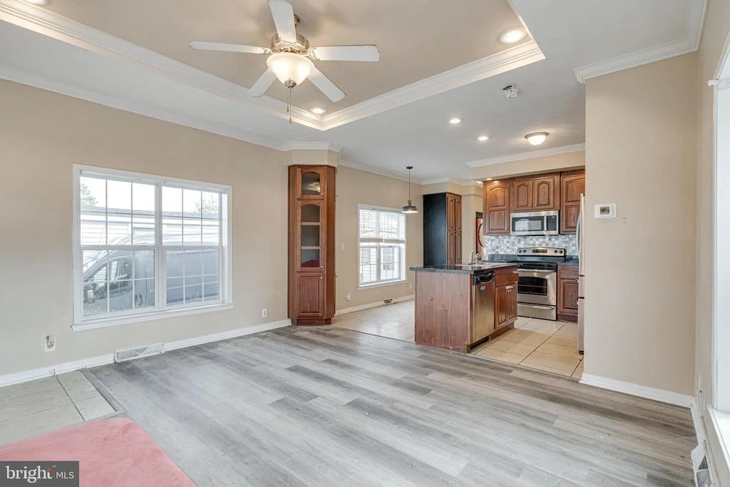 Photo of 4252 AIRLINE PARKWAY