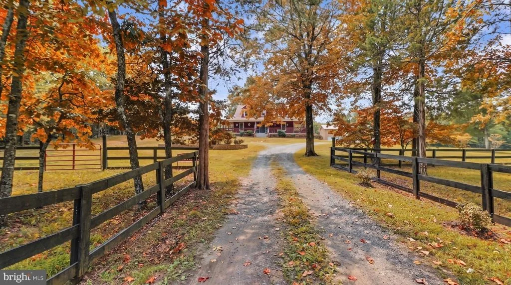 Photo of 2113 COURTHOUSE ROAD