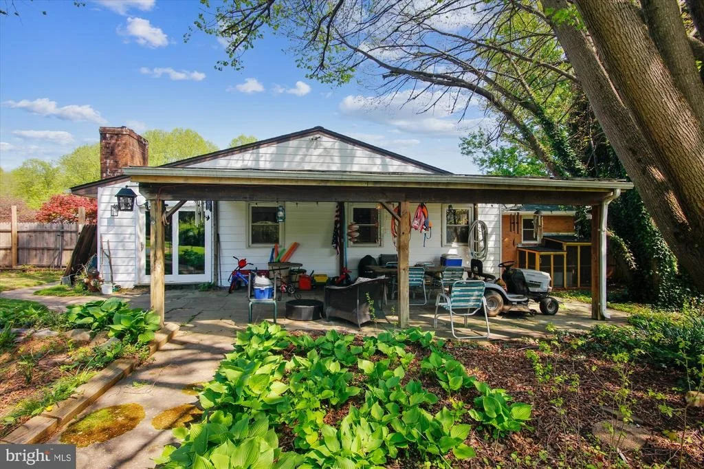 Photo of 15104 TIMBERLAKE DRIVE