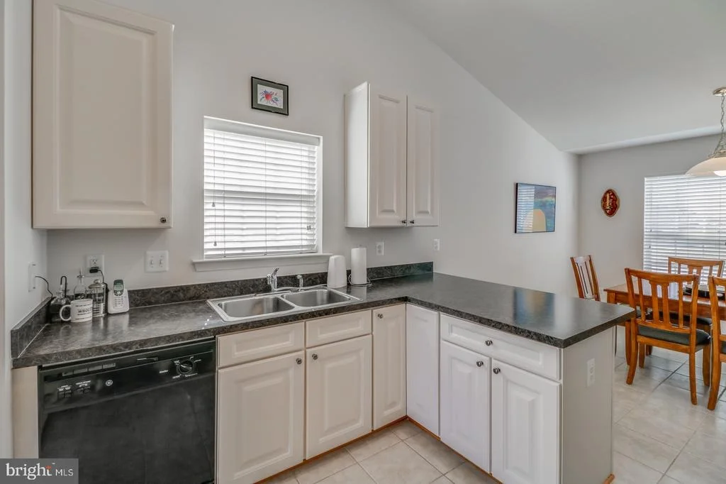 Photo of 254 LONE TREE DRIVE