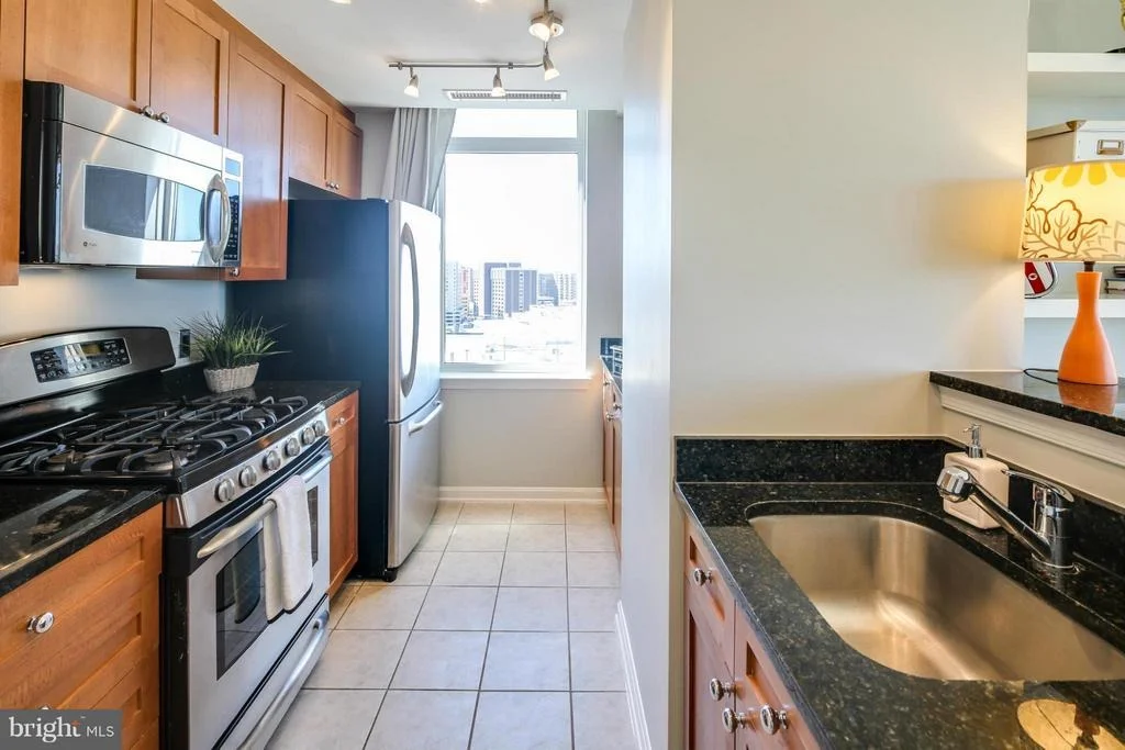 Photo of Unit 1409 at 930 WAYNE AVENUE