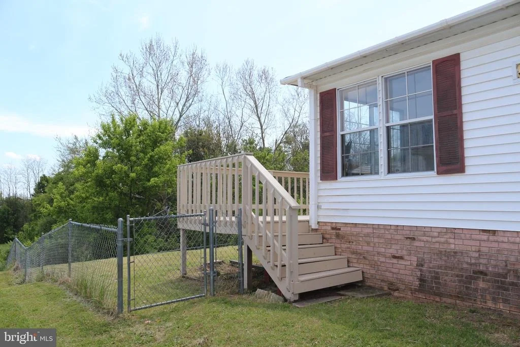 Photo of 11933 HEATHER DRIVE