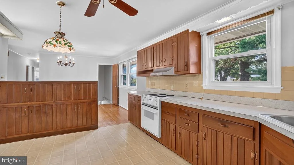 Photo of 3131 CASTLELEIGH ROAD