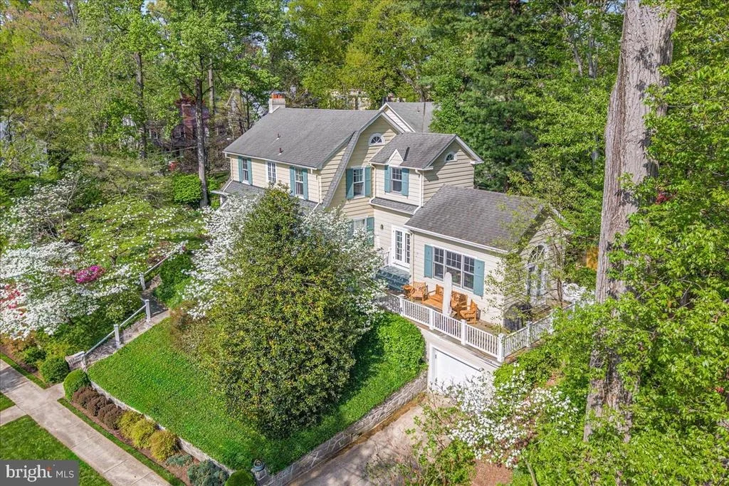 Photo of 7109 MEADOW LANE