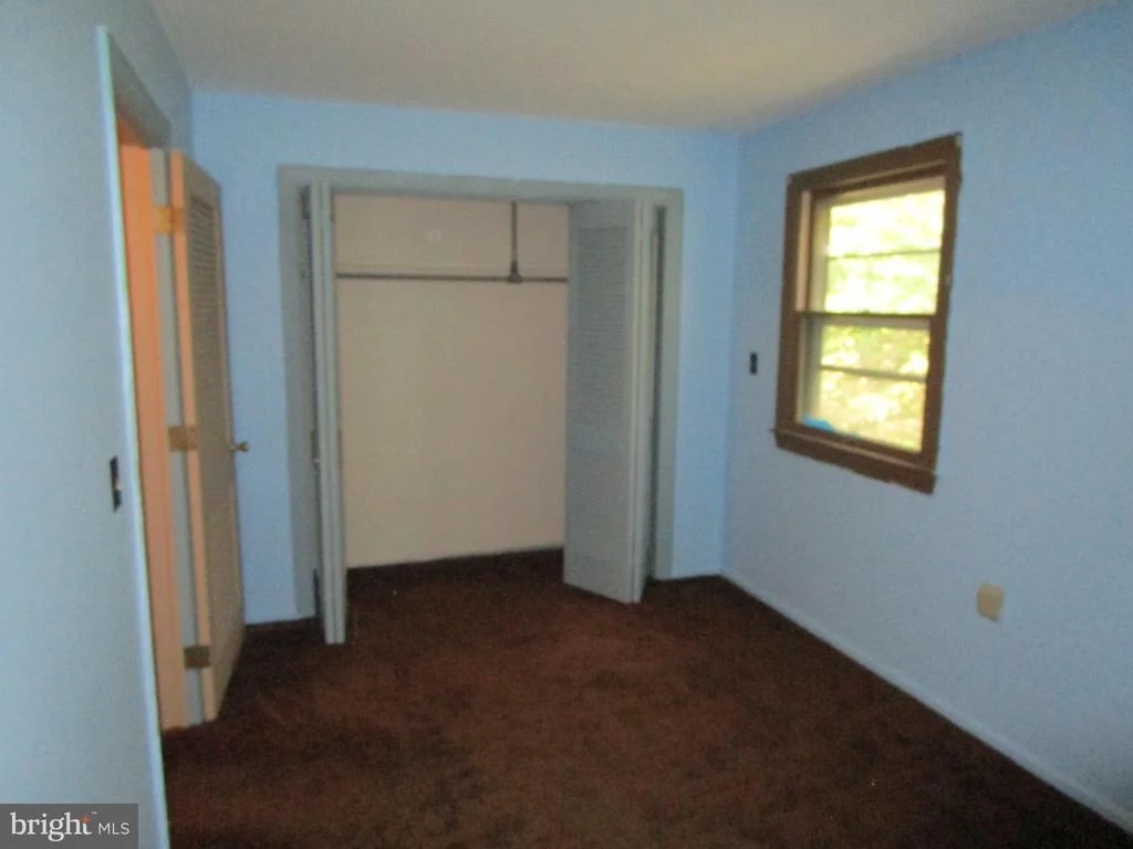 Photo of 40 W FAIRWAY CIRCLE