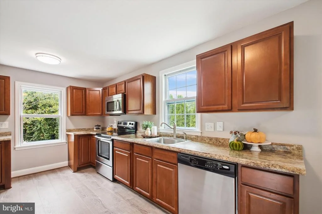 Photo of 8413 GENEVA ROAD
