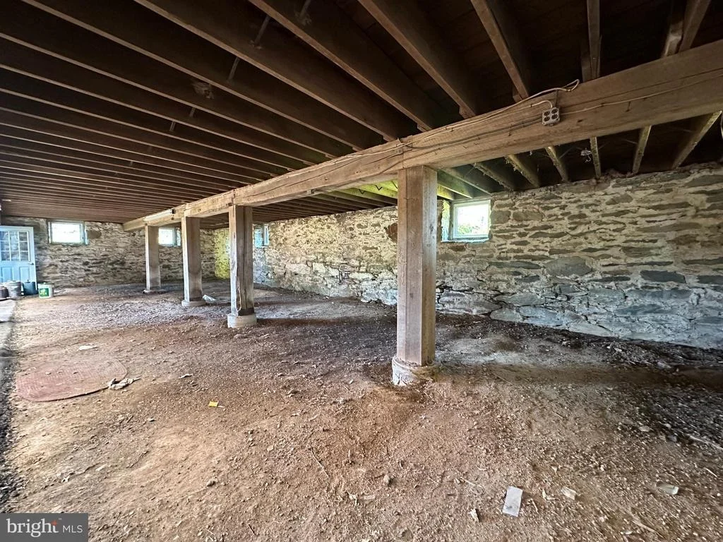 Photo of 15715 AVERY ROAD