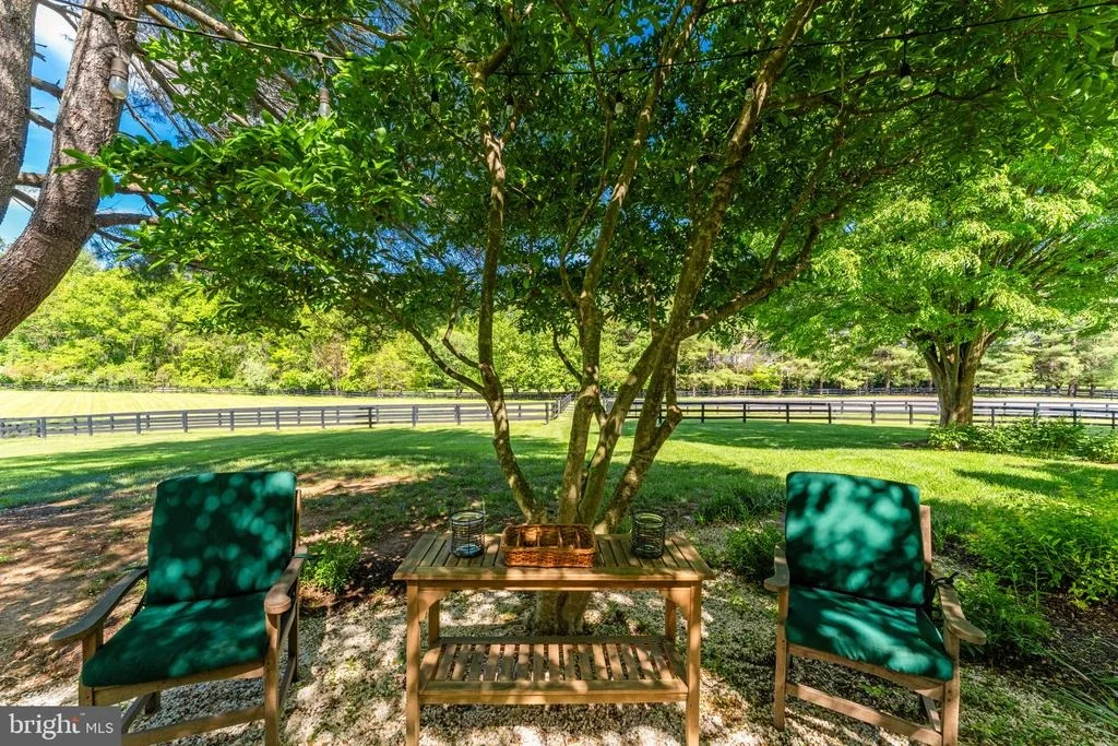Photo of 23559 PARSONS ROAD