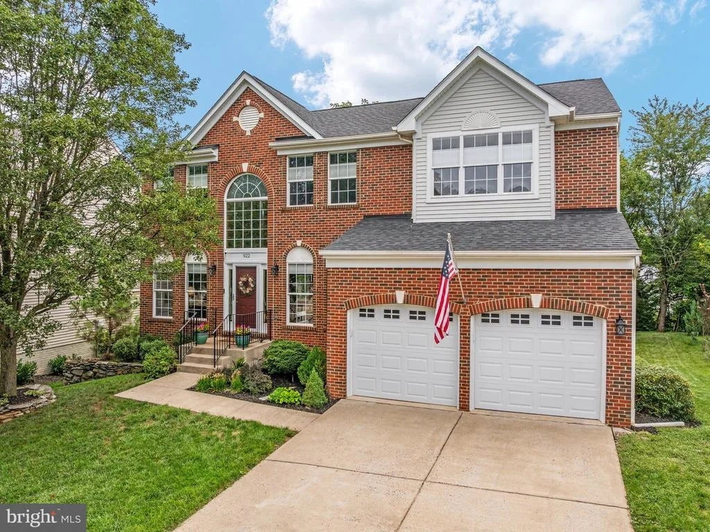 Photo of 922 WAYNE DRIVE