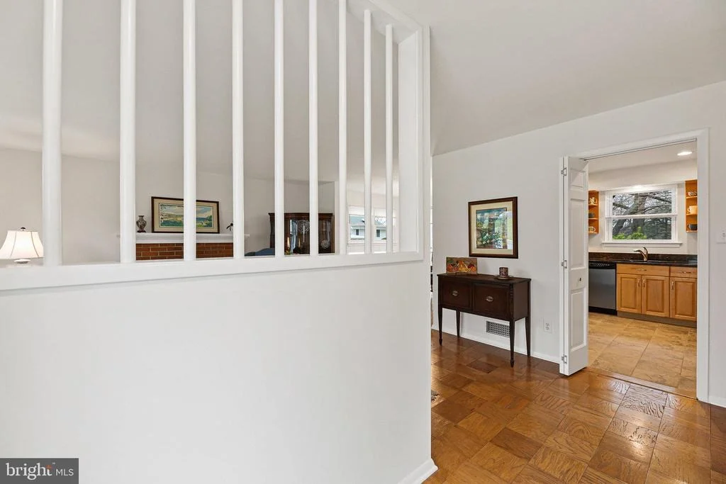 Photo of 4616 EXETER STREET