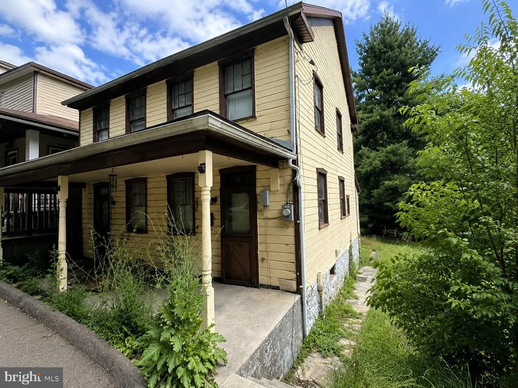Photo of 90 DOUGLAS AVENUE