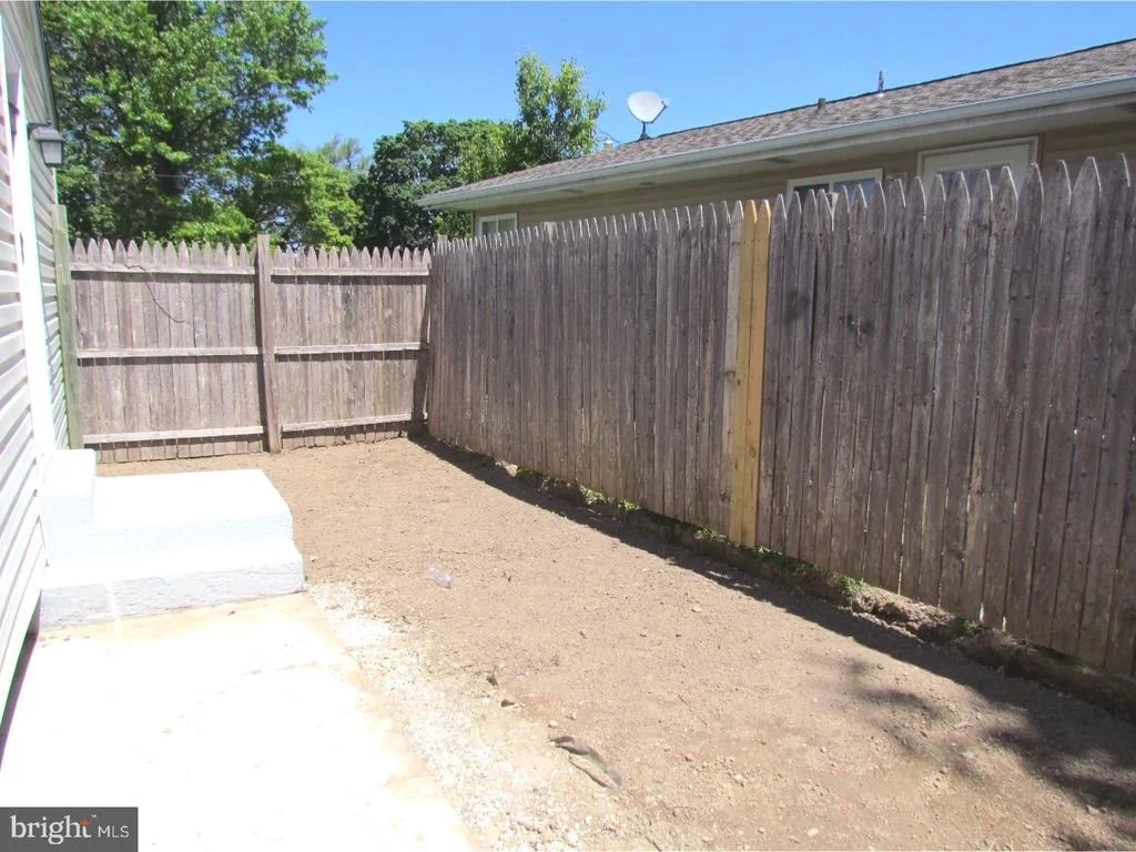 Photo of 731 RIVER ROAD
