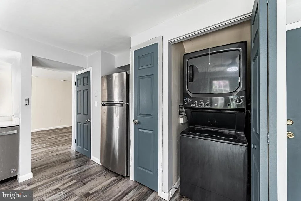 Photo of 8623 HEATHERMILL ROAD