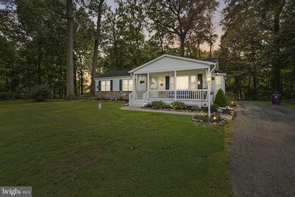 Photo of 5312 W HEAPS ROAD