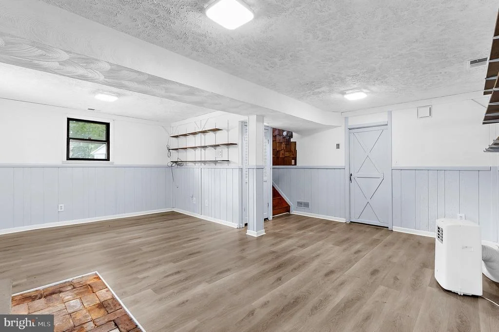 Photo of 130 CIRCLE ROAD