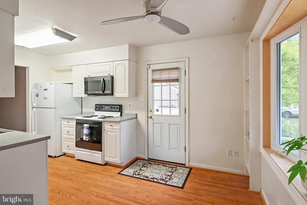 Photo of 970 HIGHPOINT DRIVE