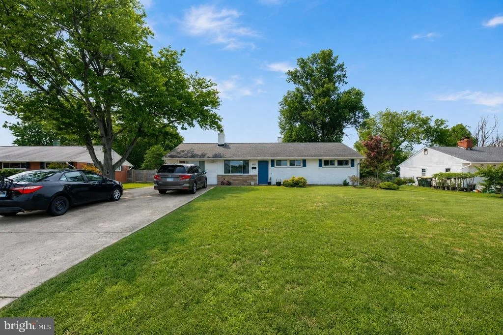 Photo of 4803 APPLE TREE DRIVE