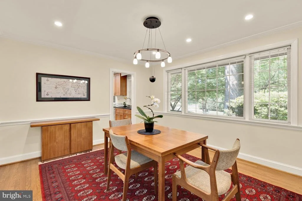 Photo of 5810 OVERLEA ROAD
