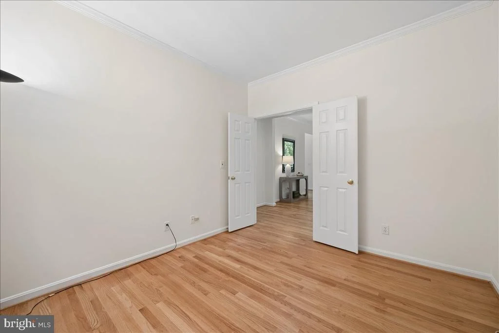 Photo of 18710 SEVERN ROAD
