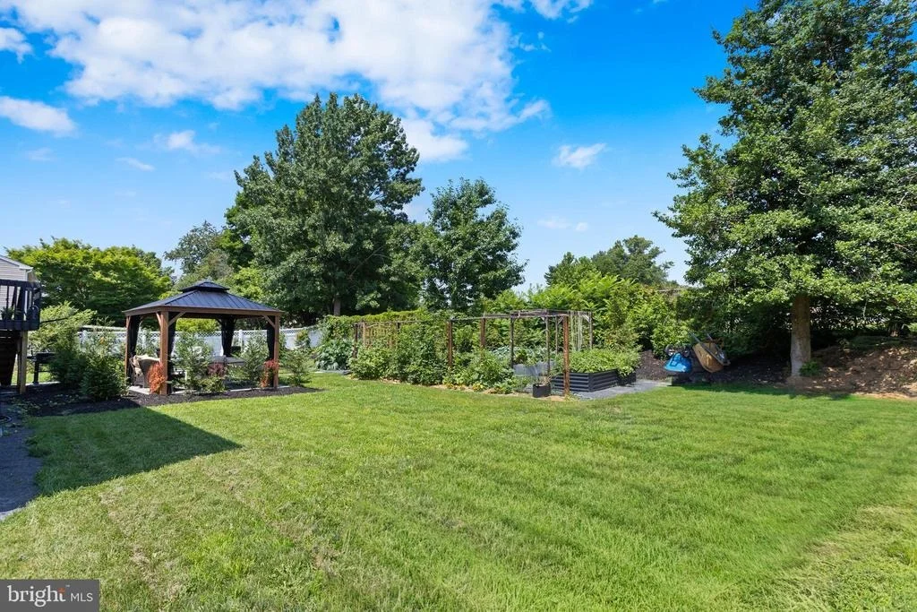 Photo of 6 INDEPENDENCE DRIVE