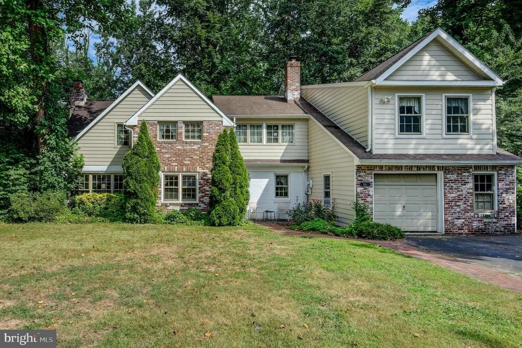 Photo of 501 SOMERSET DRIVE