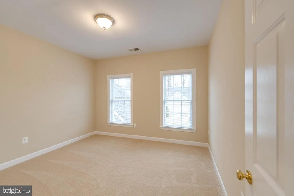Photo of 3807 GLEN EAGLES DRIVE