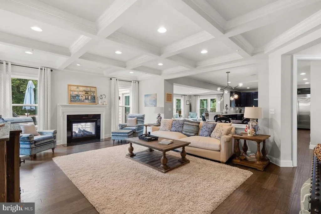 Photo of 17110 OLD VIC BOULEVARD