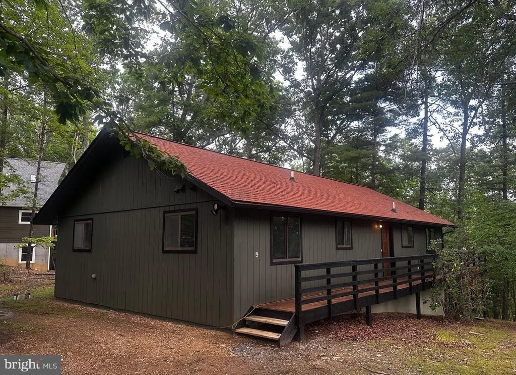 Photo of 213 MORRIE DRIVE