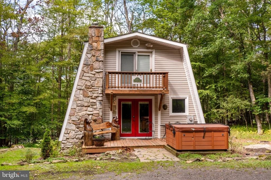 Photo of 80 N RIDGE ROAD