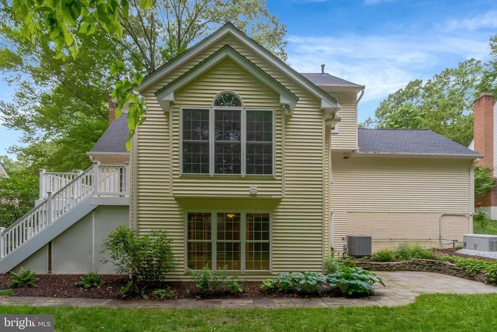 Photo of 9241 NORTHEDGE DRIVE