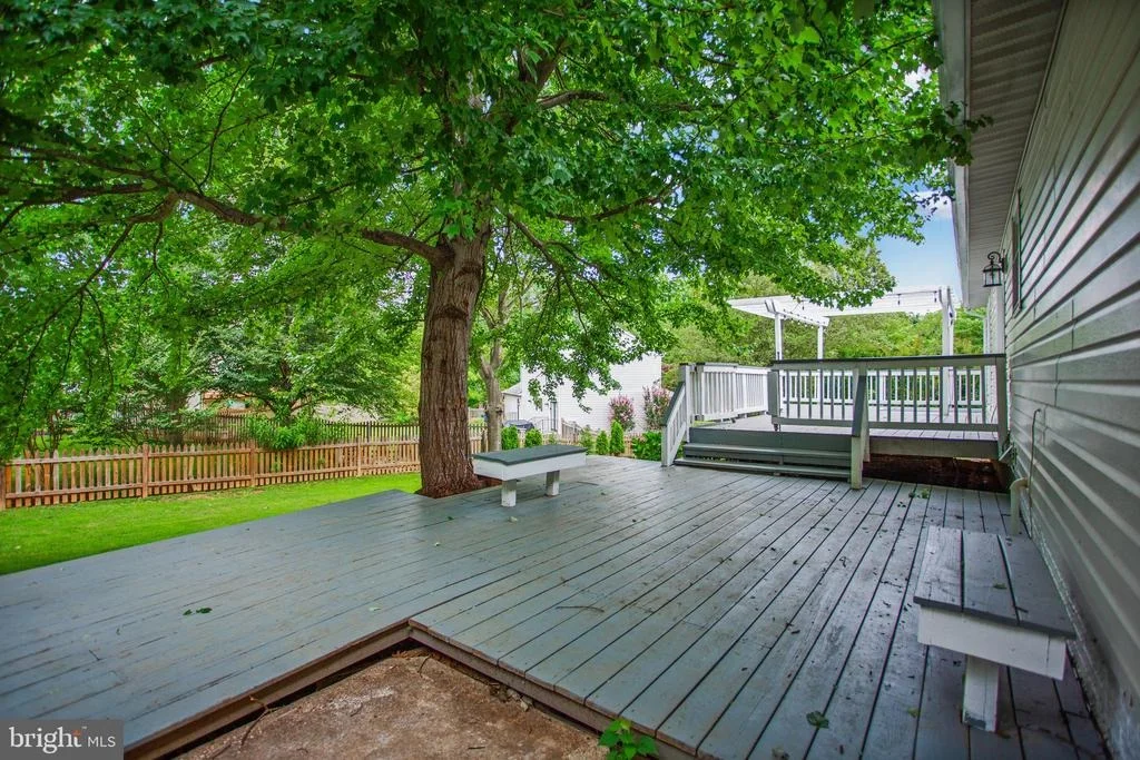 Photo of 1418 VALEBROOK LANE