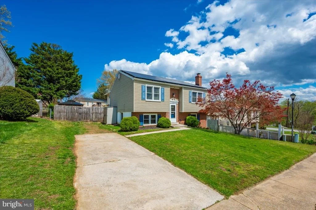 Photo of 223 TAMARACK WAY