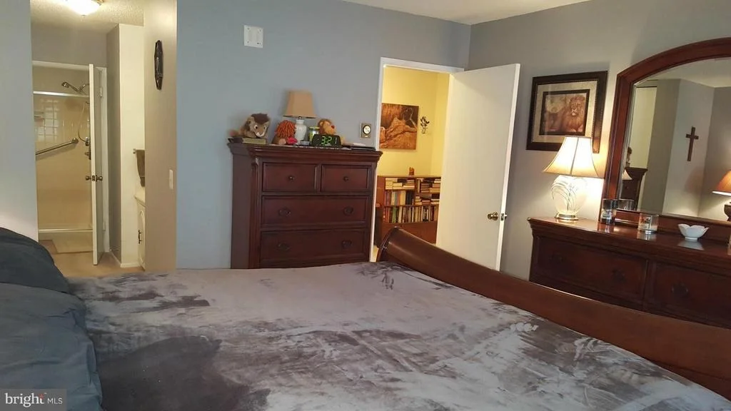 Photo of Unit 152B at 3500 FOREST EDGE DRIVE