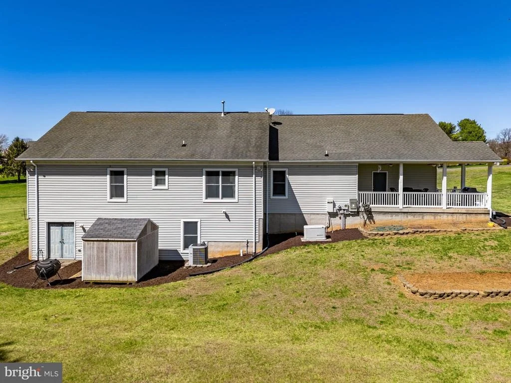 Photo of 7453 OPAL ROAD